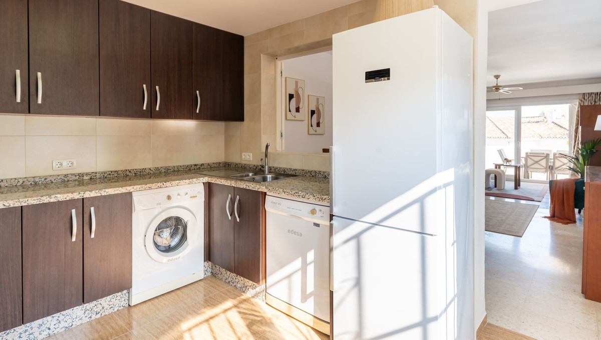 Appartement te koop in El Paraiso | 2 slaapkamers H5123926