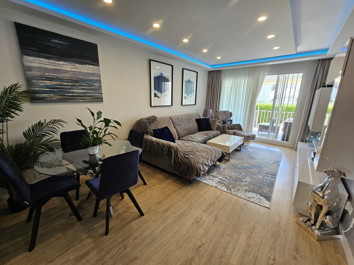 Appartement te koop in El Paraiso | 2 slaapkamers H5127775