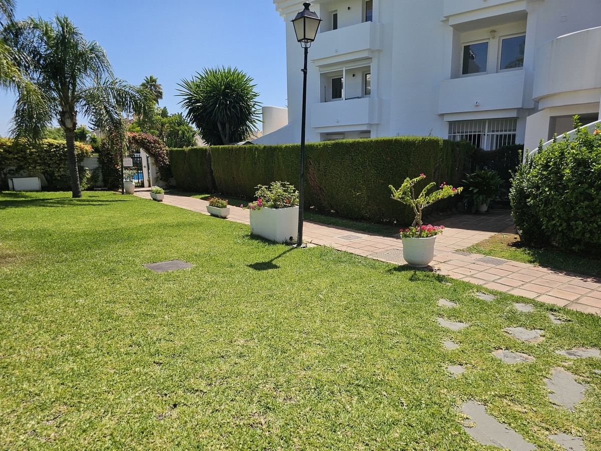 Appartement te koop in El Paraiso | 2 slaapkamers H5127775
