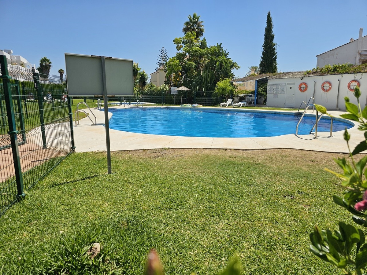 Appartement te koop in El Paraiso | 2 slaapkamers H5127775