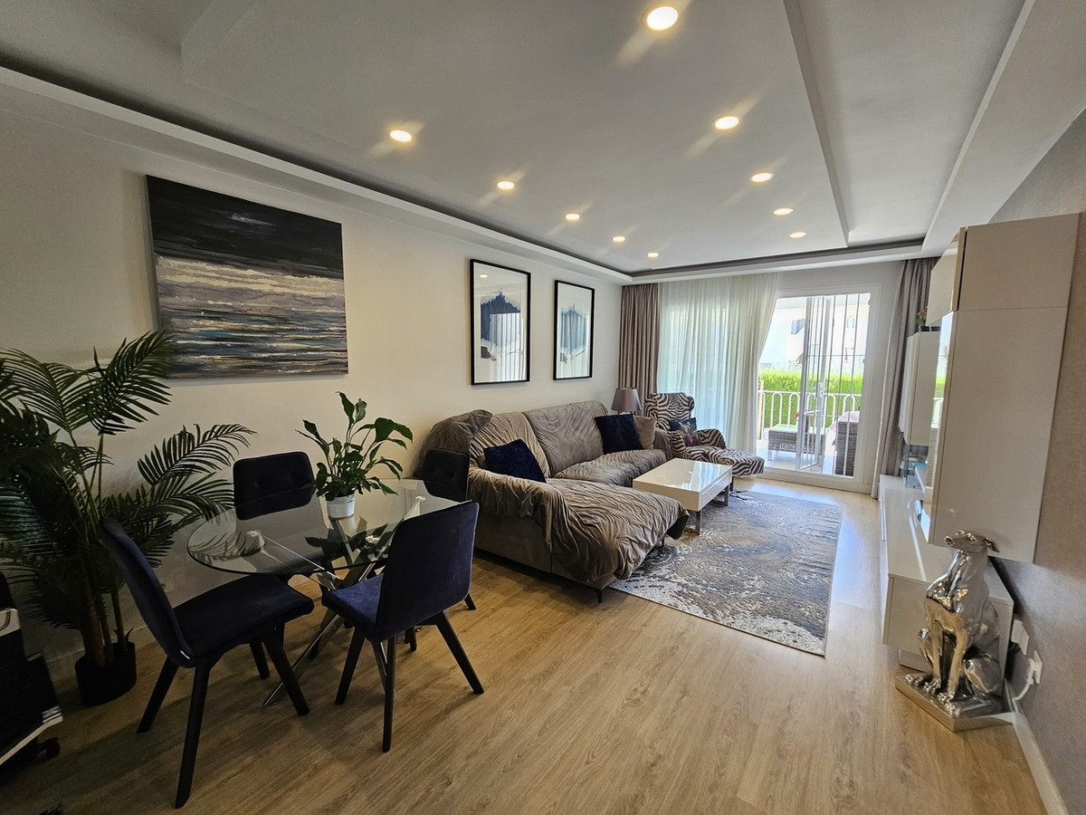 Appartement te koop in El Paraiso | 2 slaapkamers H5127775
