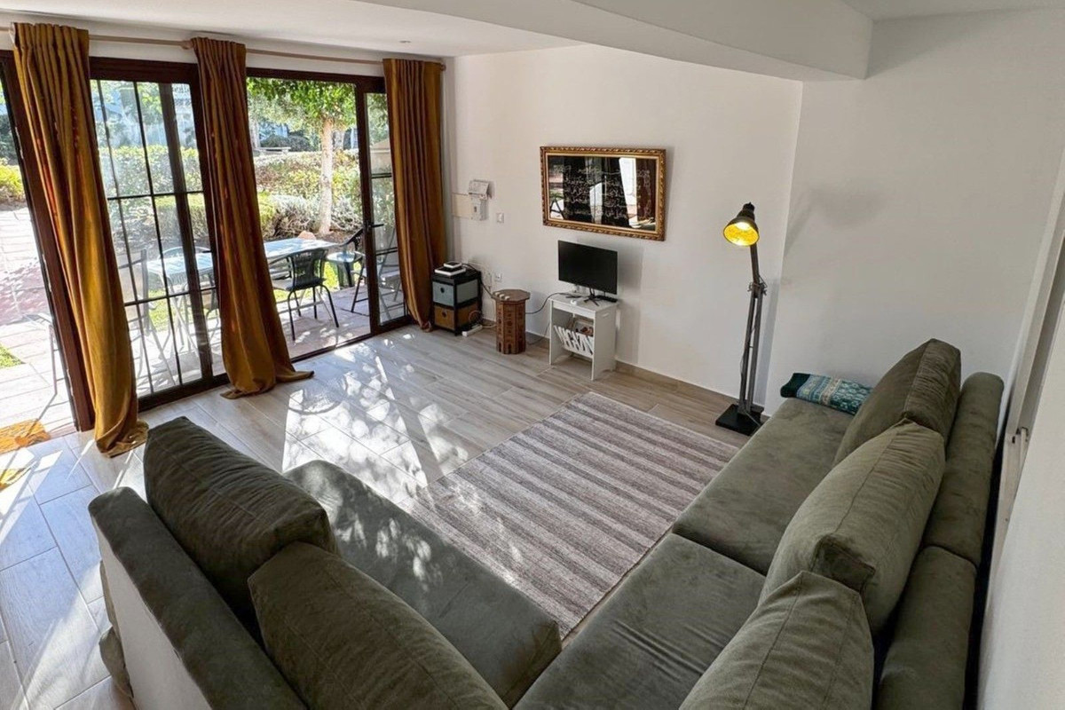 Appartement te koop in El Paraiso | 2 slaapkamers H5128867