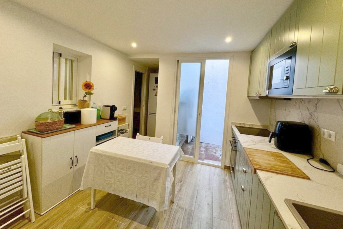 Appartement te koop in El Paraiso | 2 slaapkamers H5128867