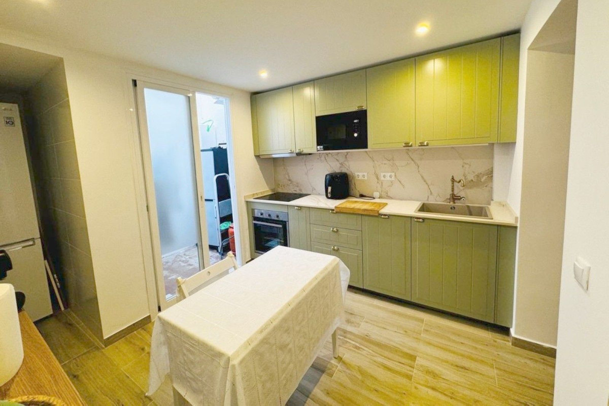 Appartement te koop in El Paraiso | 2 slaapkamers H5128867