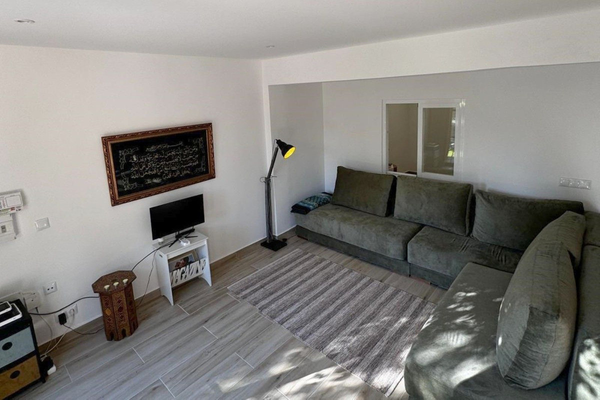 Appartement te koop in El Paraiso | 2 slaapkamers H5128867