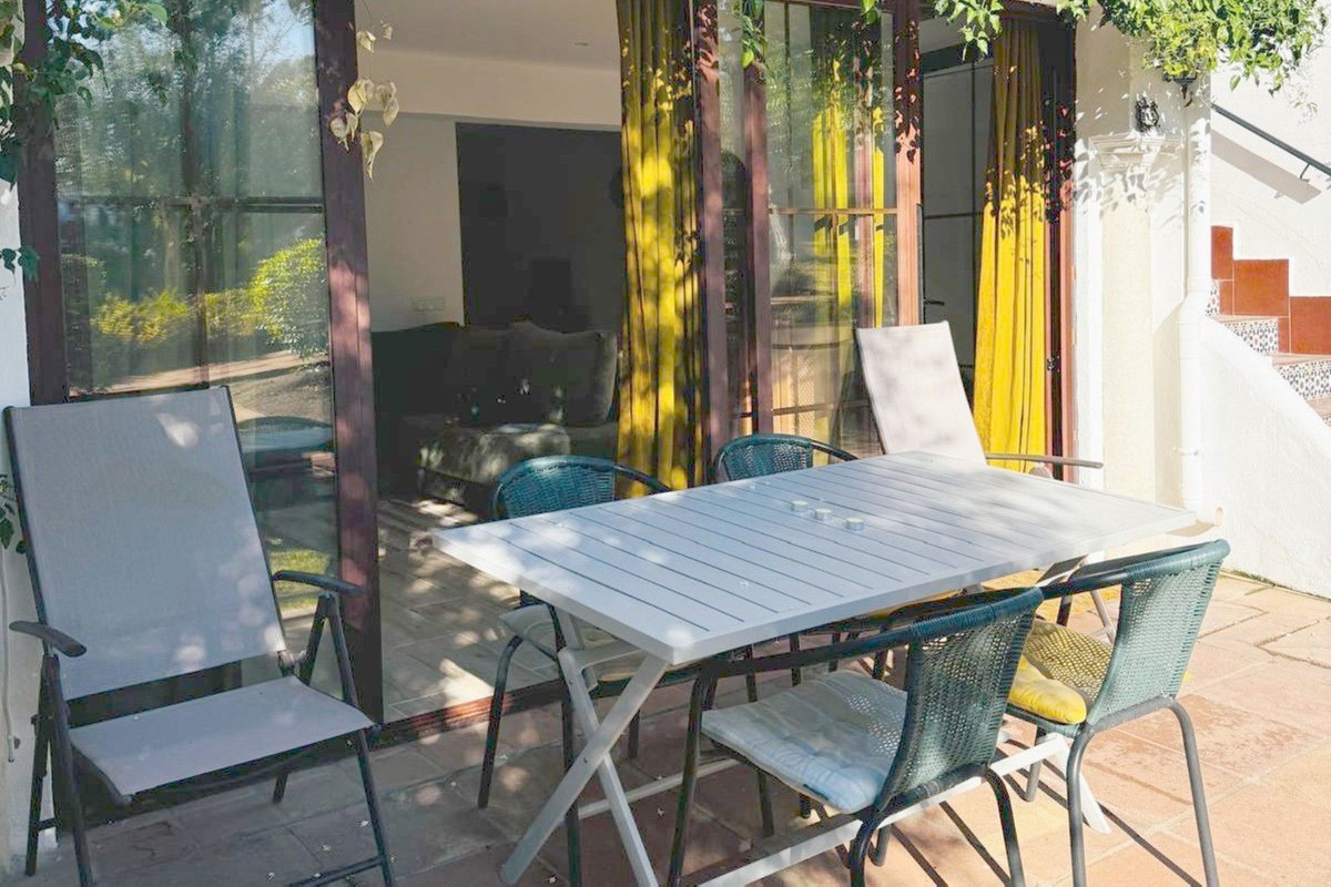 Appartement te koop in El Paraiso | 2 slaapkamers H5128867