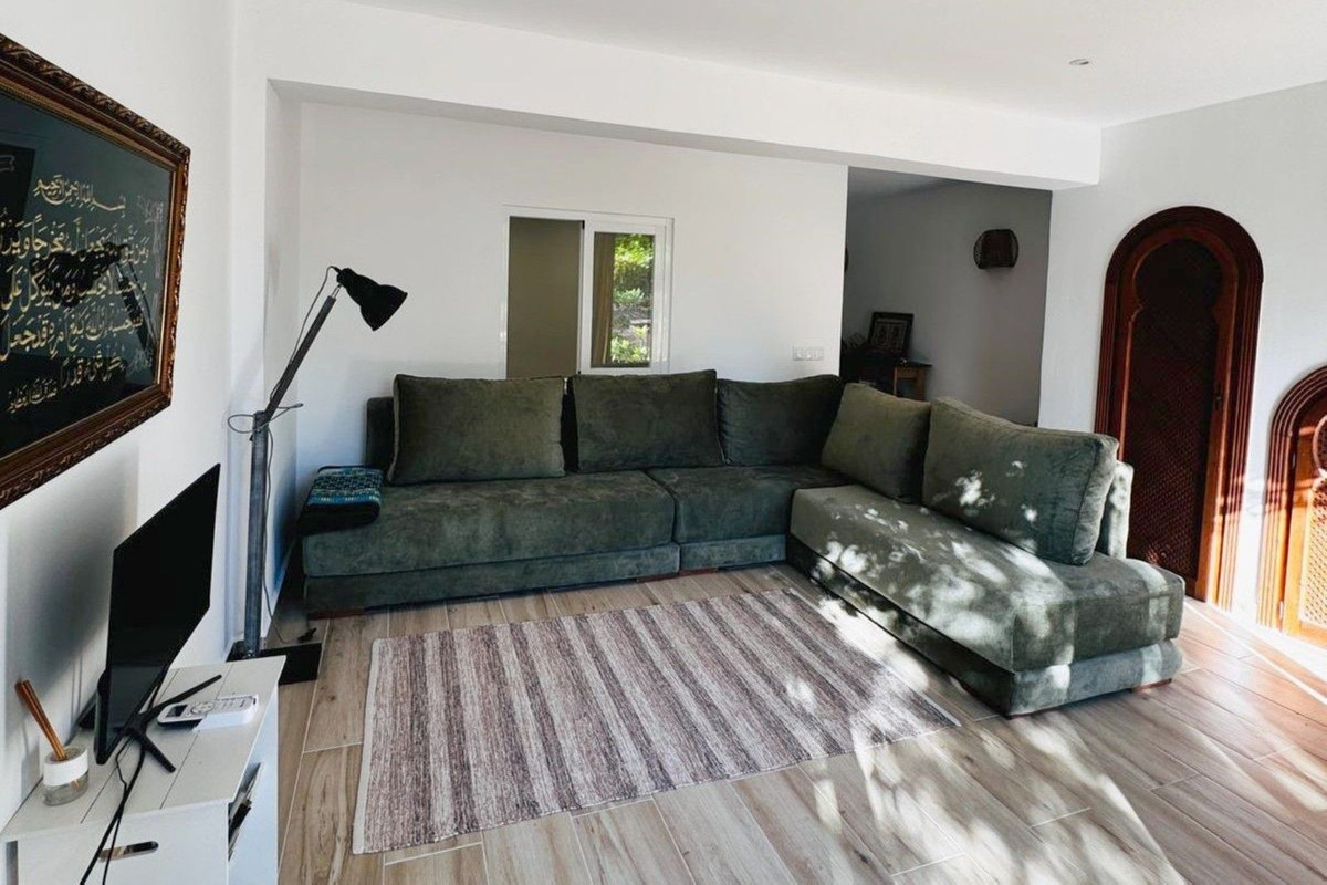 Appartement te koop in El Paraiso | 2 slaapkamers H5128867