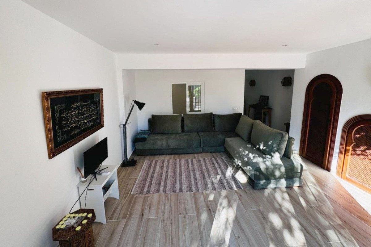 Appartement te koop in El Paraiso | 2 slaapkamers H5128867