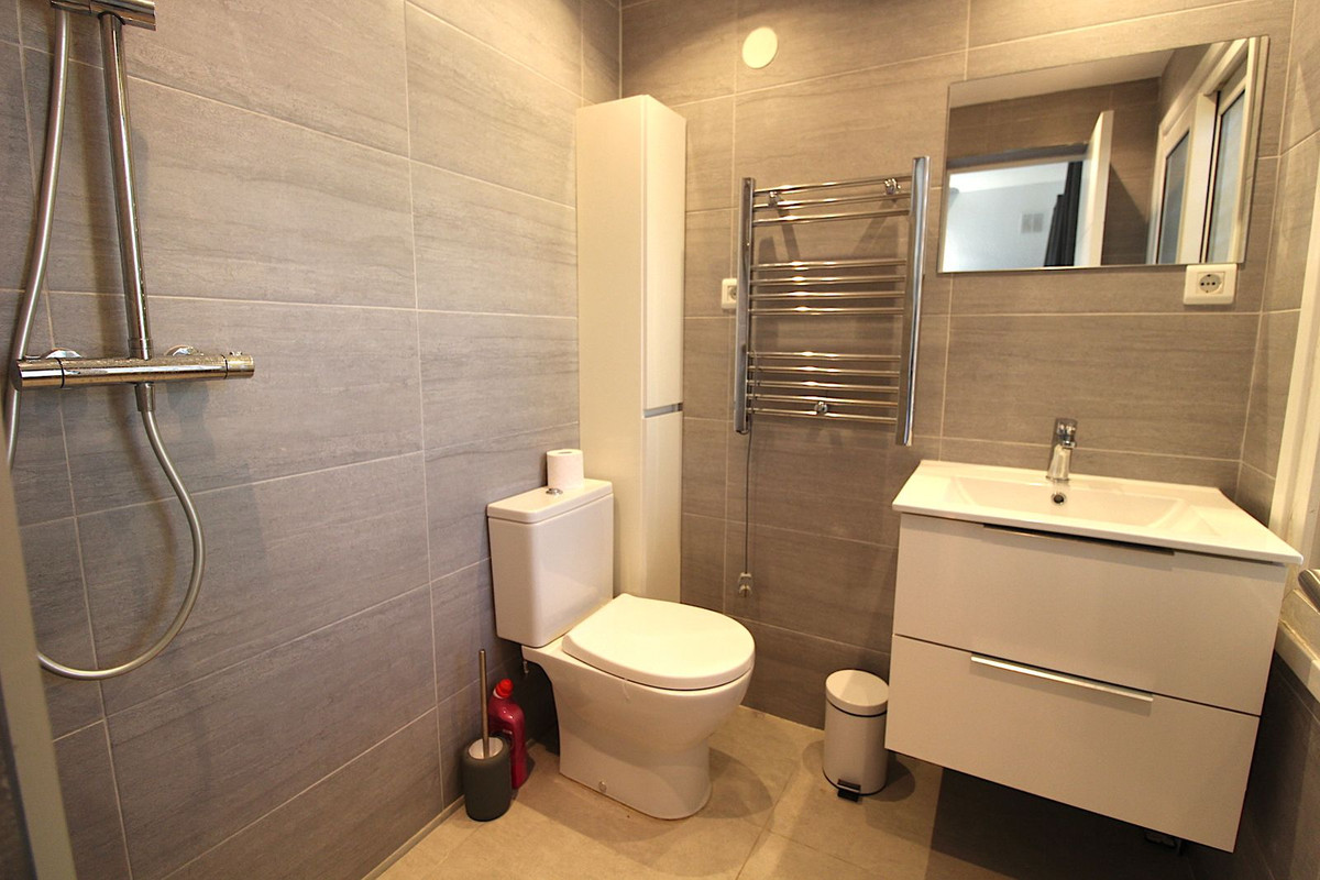 Appartement te koop in El Paraiso | 2 slaapkamers H5129761