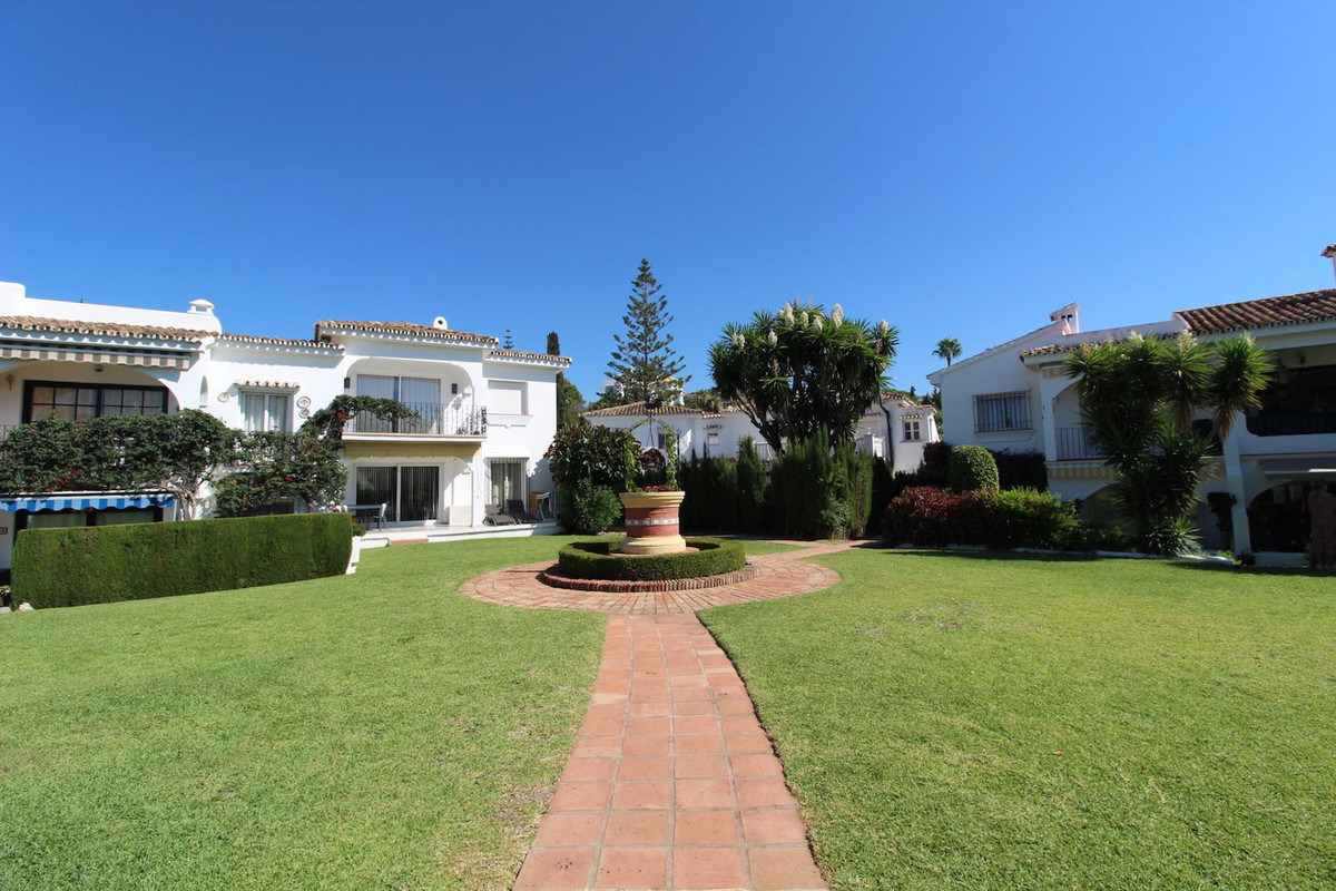 Appartement te koop in El Paraiso | 2 slaapkamers H5129761