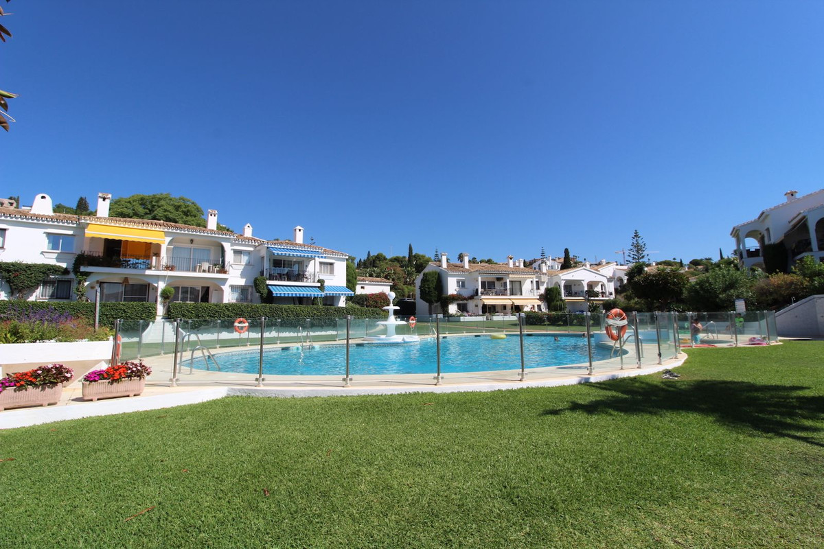 Appartement te koop in El Paraiso | 2 slaapkamers H5129761