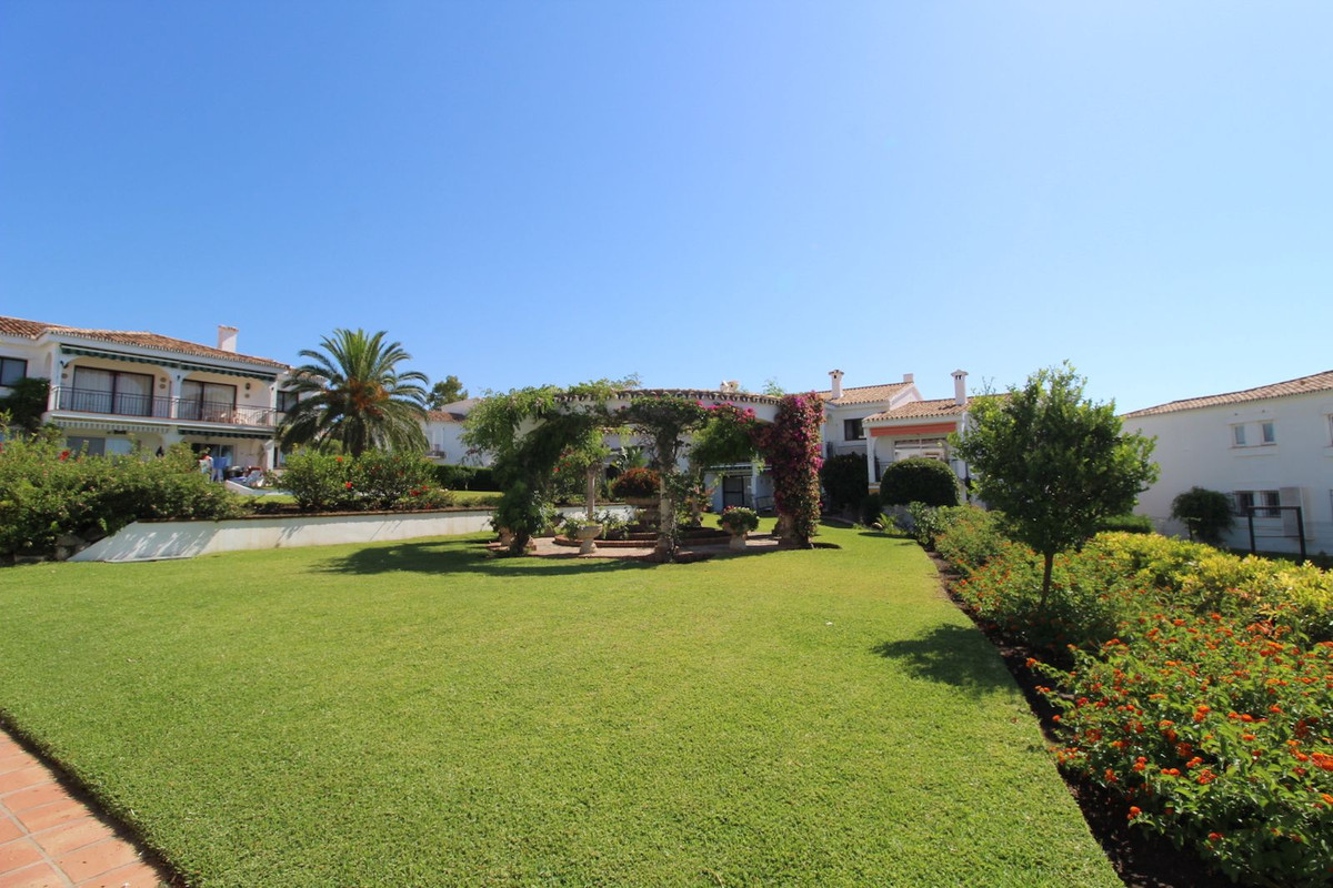 Appartement te koop in El Paraiso | 2 slaapkamers H5129761