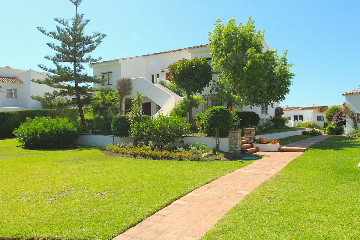 Appartement te koop in El Paraiso | 2 slaapkamers H5129761
