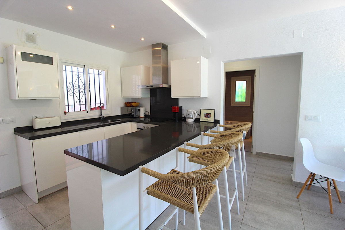 Appartement te koop in El Paraiso | 2 slaapkamers H5129761