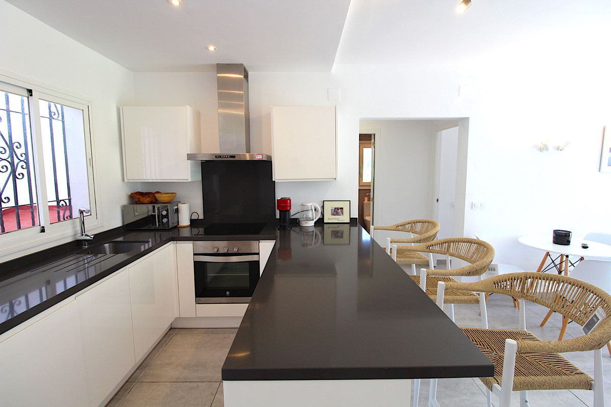 Appartement te koop in El Paraiso | 2 slaapkamers H5129761