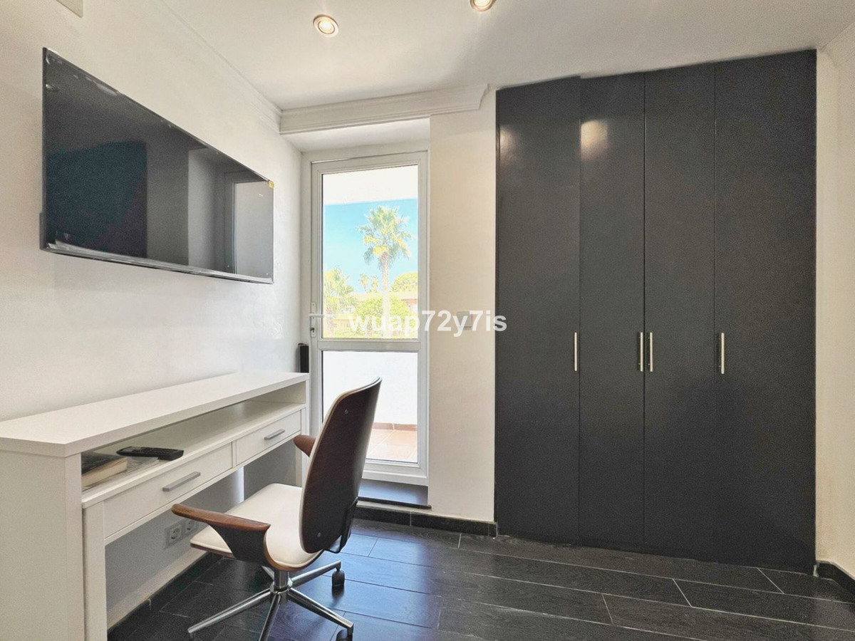 Penthouse te koop in El Paraiso | 2 slaapkamers H5142793