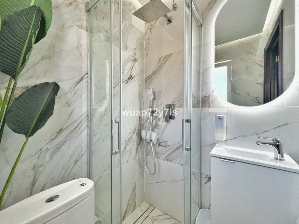 Penthouse te koop in El Paraiso | 2 slaapkamers H5142793