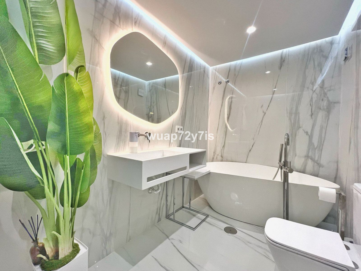 Penthouse te koop in El Paraiso | 2 slaapkamers H5142793