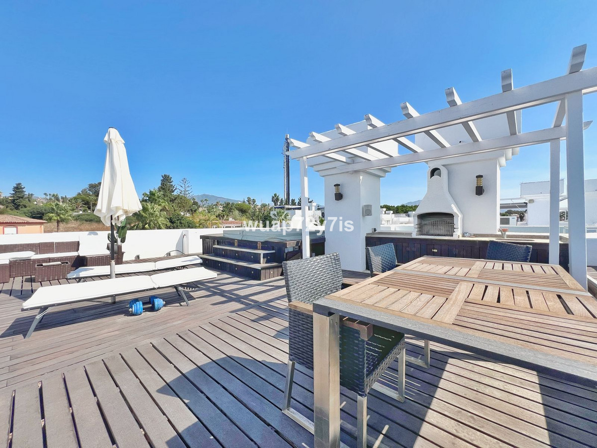 Penthouse te koop in El Paraiso | 2 slaapkamers H5142793