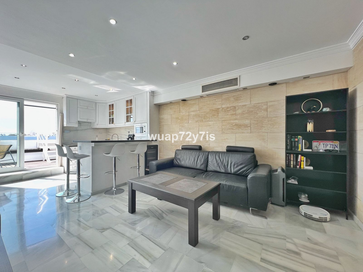 Penthouse te koop in El Paraiso | 2 slaapkamers H5142793