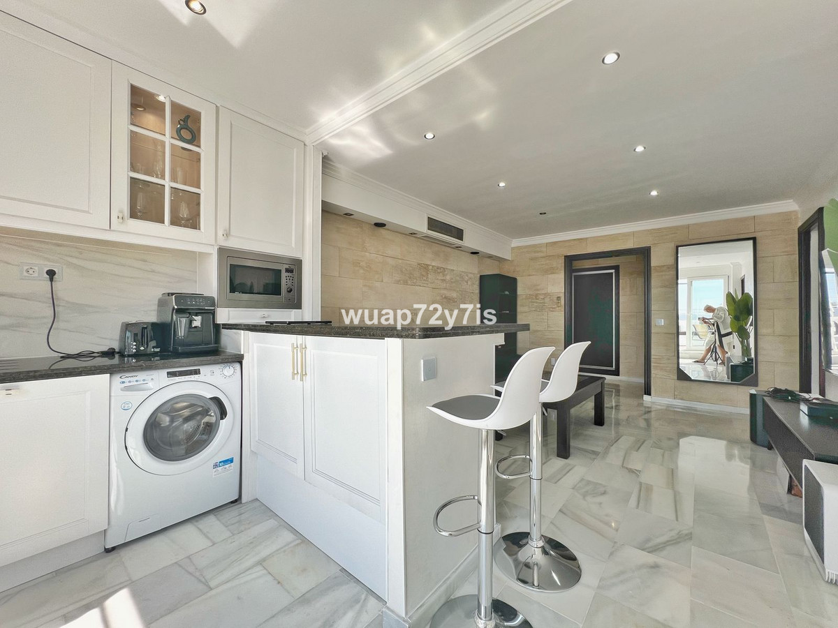 Penthouse te koop in El Paraiso | 2 slaapkamers H5142793