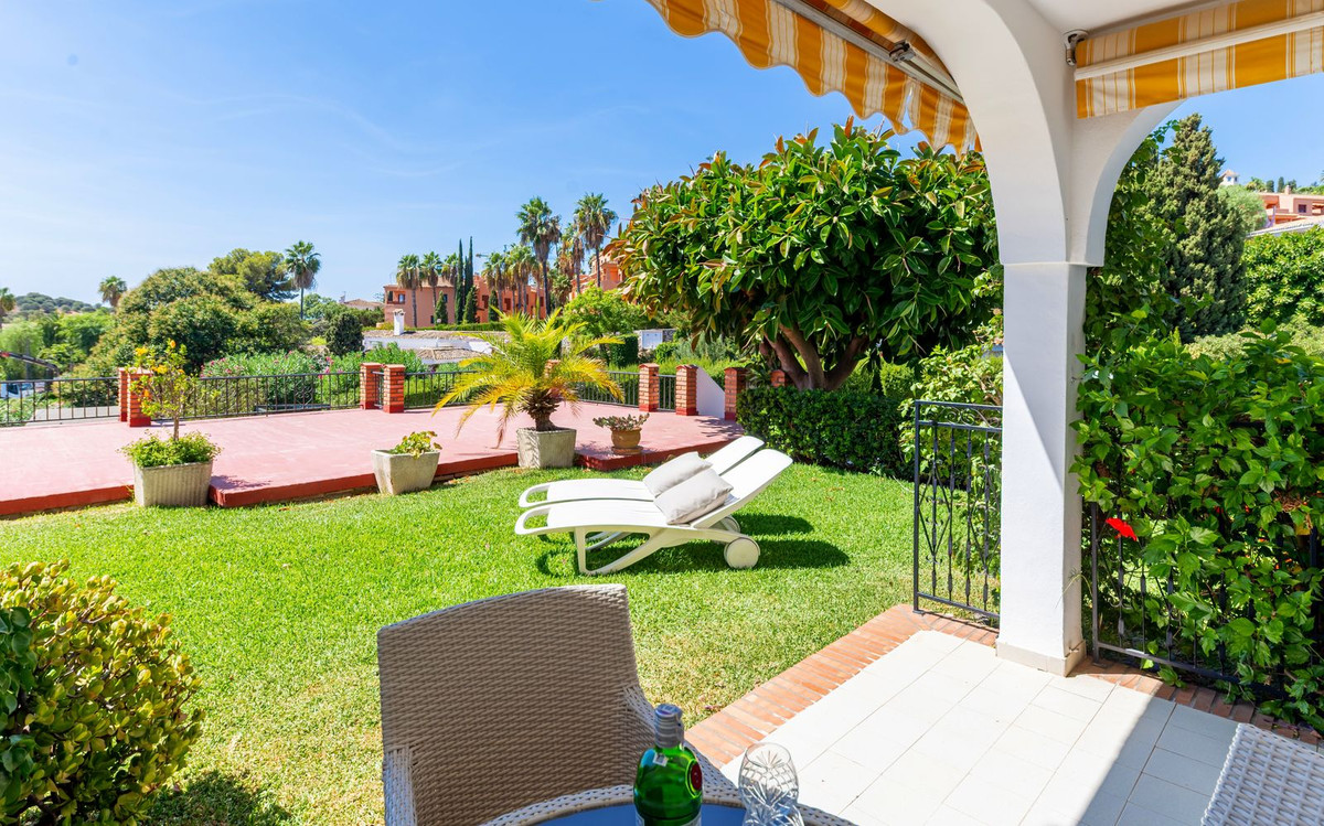 Appartement te koop in El Paraiso | 2 slaapkamers H5146621