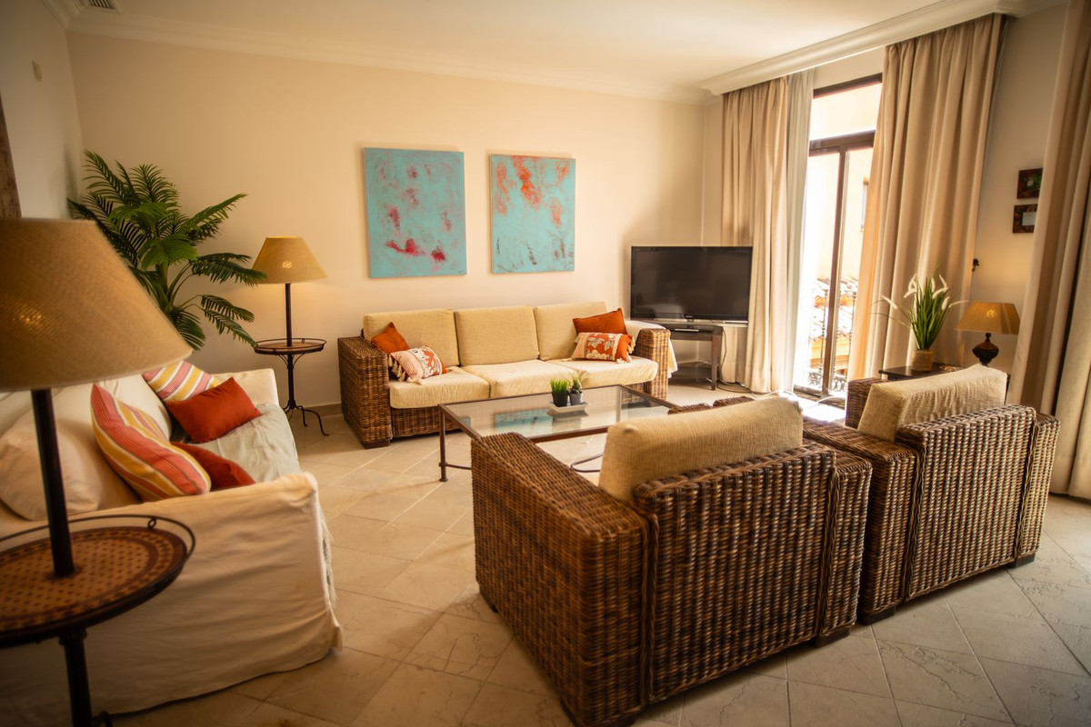 Appartement te koop in El Paraiso | 2 slaapkamers H5146948