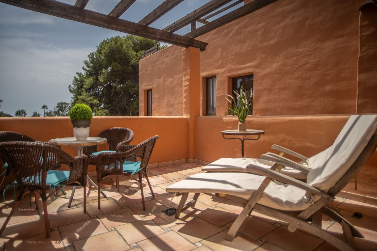 Appartement te koop in El Paraiso | 2 slaapkamers H5146948