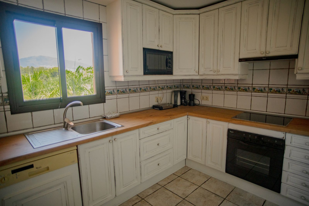 Appartement te koop in El Paraiso | 2 slaapkamers H5146948