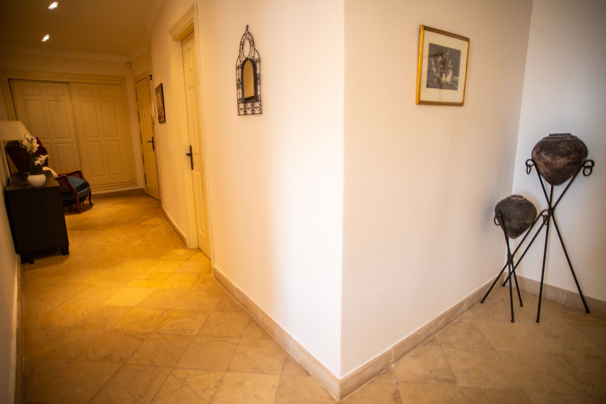 Appartement te koop in El Paraiso | 2 slaapkamers H5146948