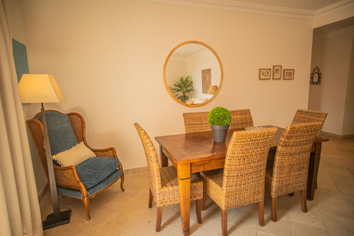 Appartement te koop in El Paraiso | 2 slaapkamers H5146948