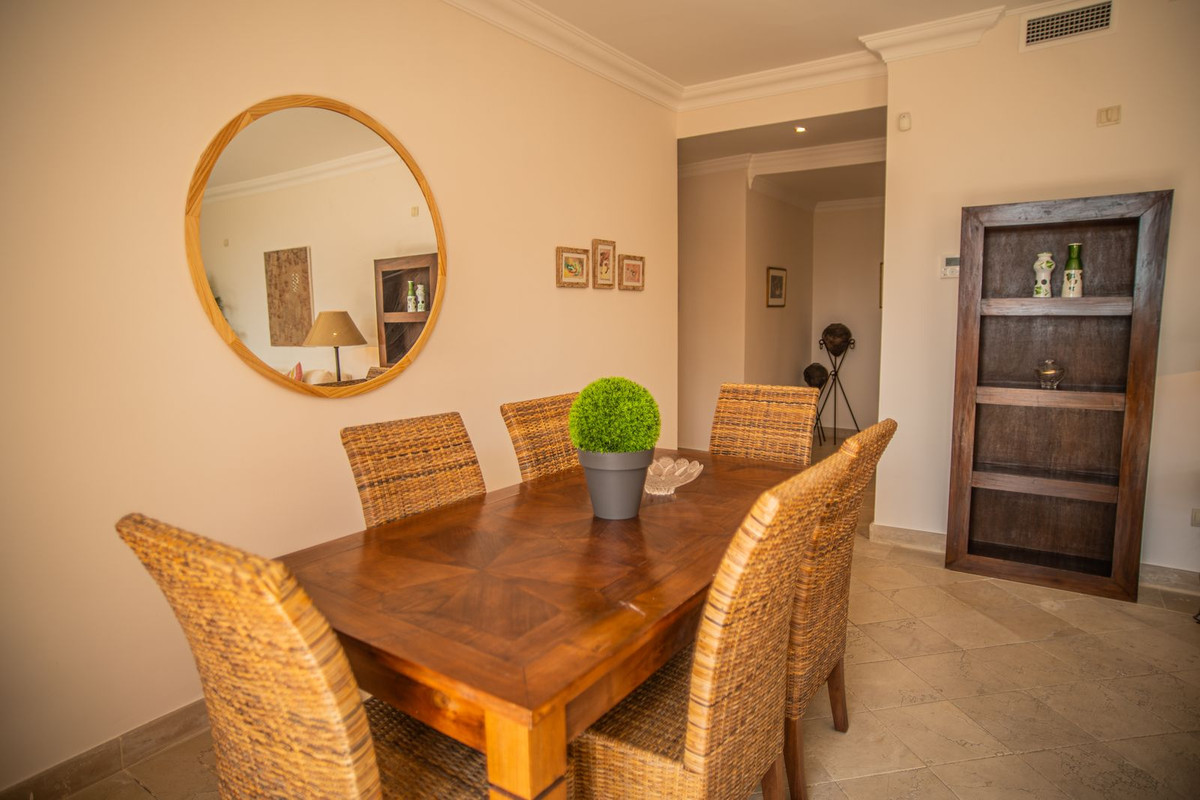 Appartement te koop in El Paraiso | 2 slaapkamers H5146948