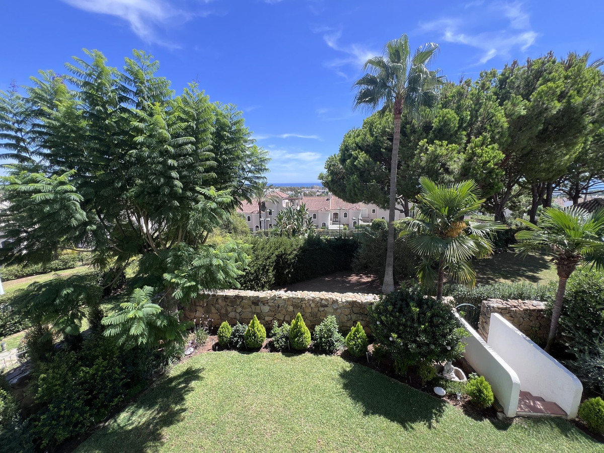 Appartement te koop in El Paraiso | 2 slaapkamers H5147416