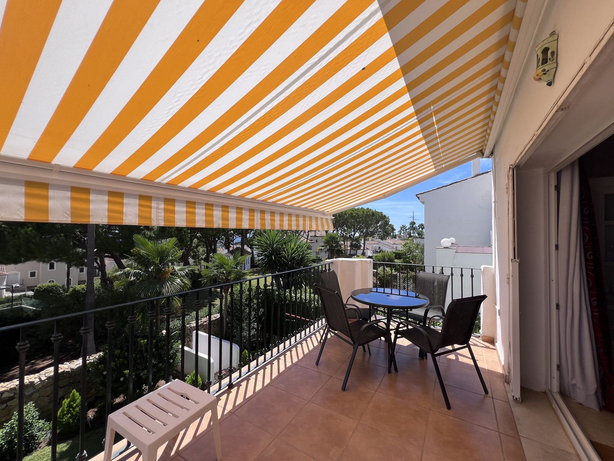 Appartement te koop in El Paraiso | 2 slaapkamers H5147416