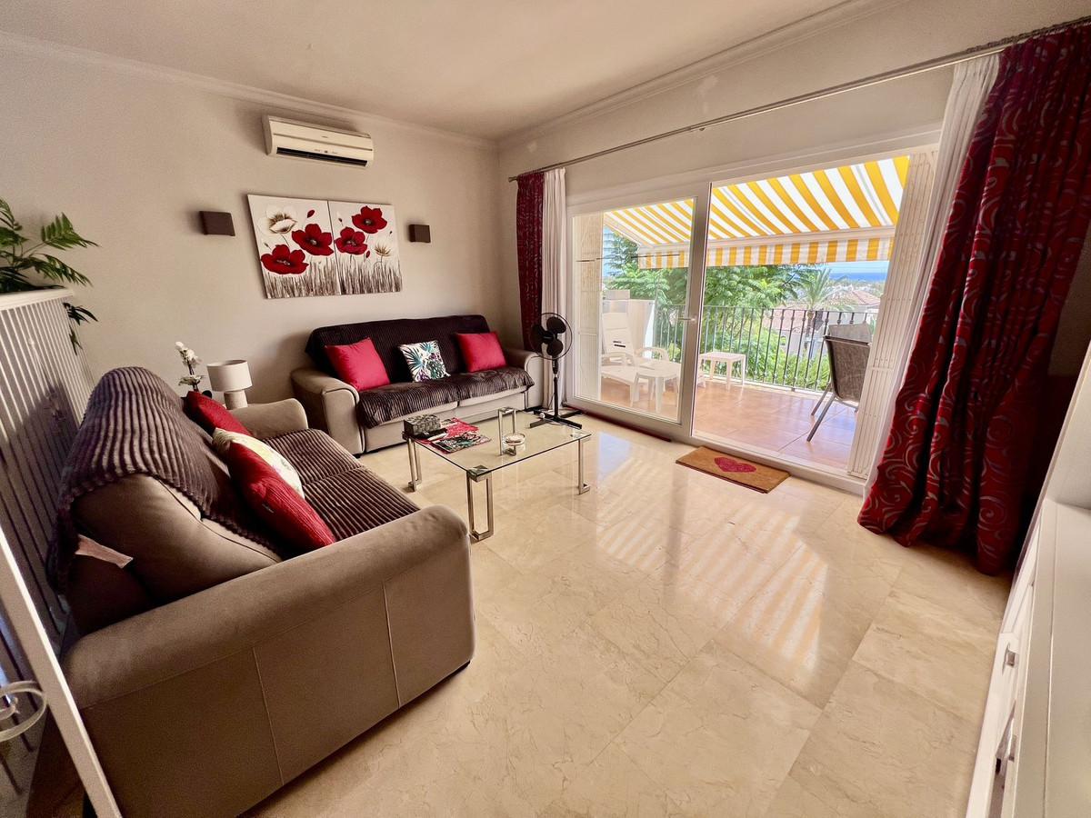 Appartement te koop in El Paraiso | 2 slaapkamers H5147416