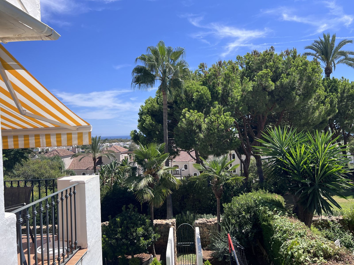 Appartement te koop in El Paraiso | 2 slaapkamers H5147416
