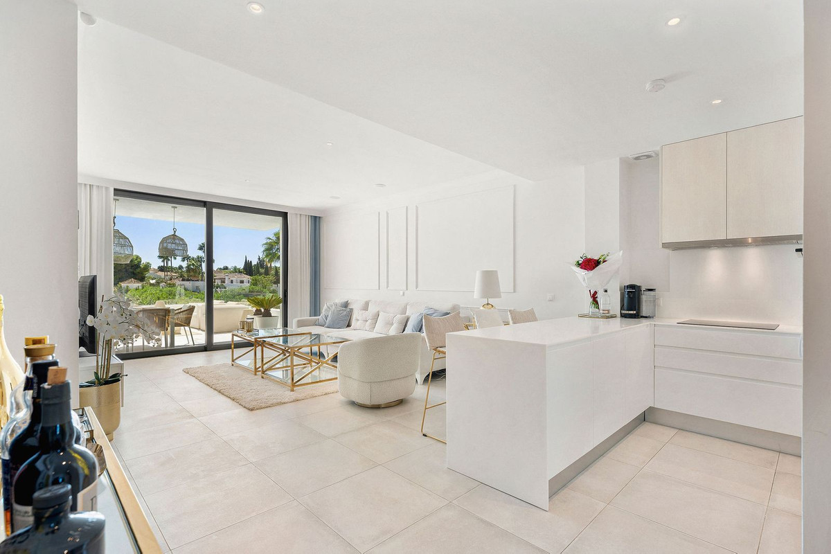 Appartement te koop in El Paraiso | 3 slaapkamers H5147800
