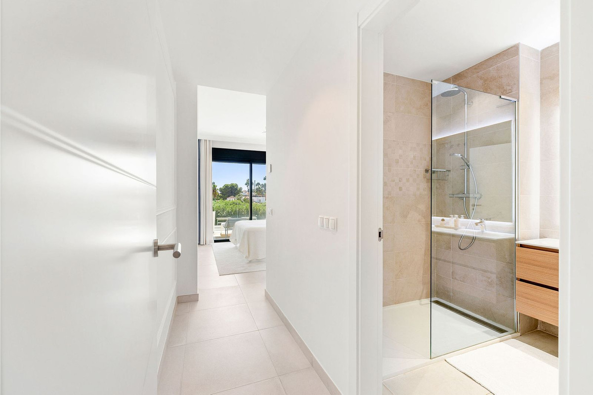 Appartement te koop in El Paraiso | 3 slaapkamers H5147800
