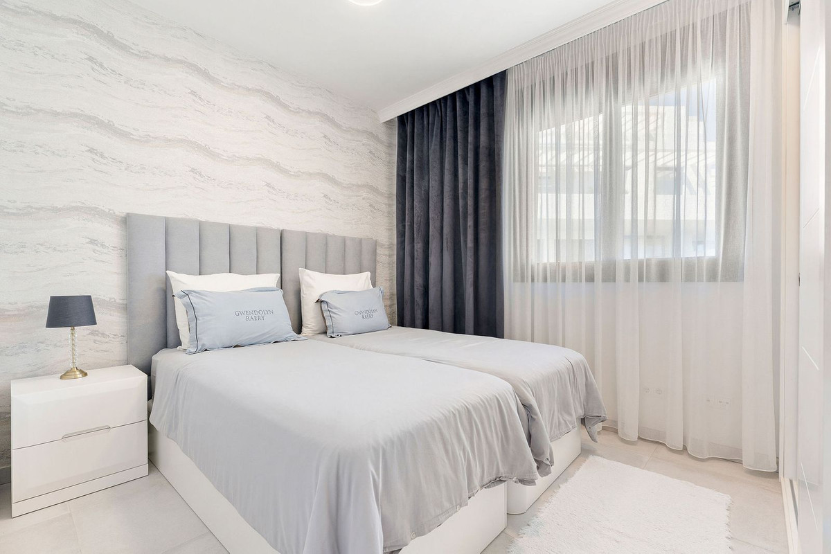 Appartement te koop in El Paraiso | 3 slaapkamers H5147800