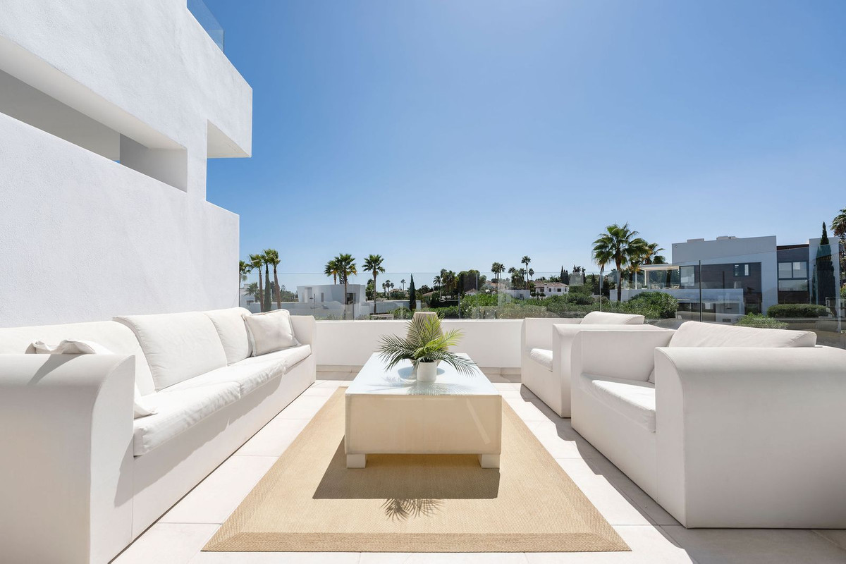 Appartement te koop in El Paraiso | 3 slaapkamers H5147800