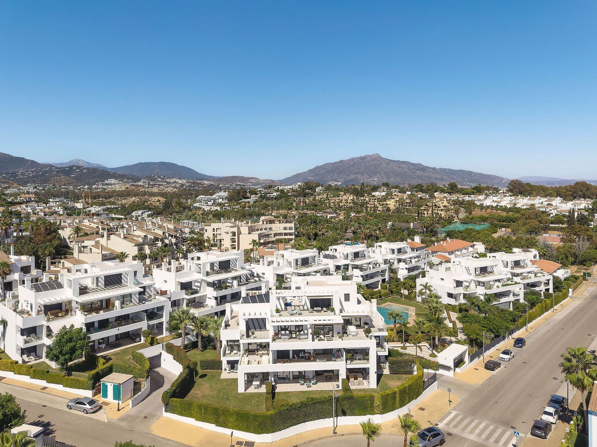 Appartement te koop in El Paraiso | 3 slaapkamers H5147800