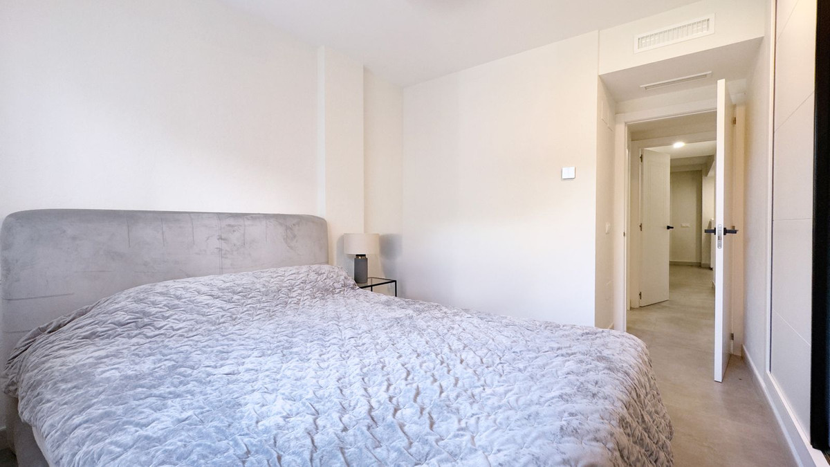 Appartement te koop in El Paraiso | 2 slaapkamers H5148001