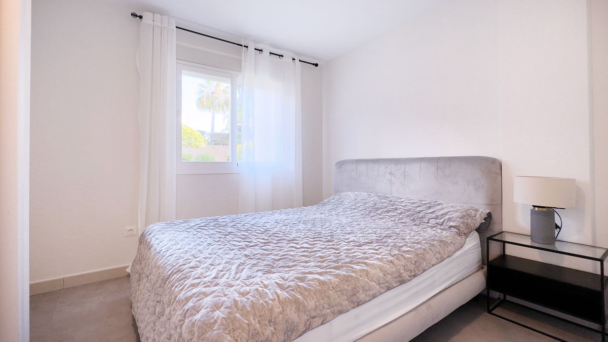 Appartement te koop in El Paraiso | 2 slaapkamers H5148001