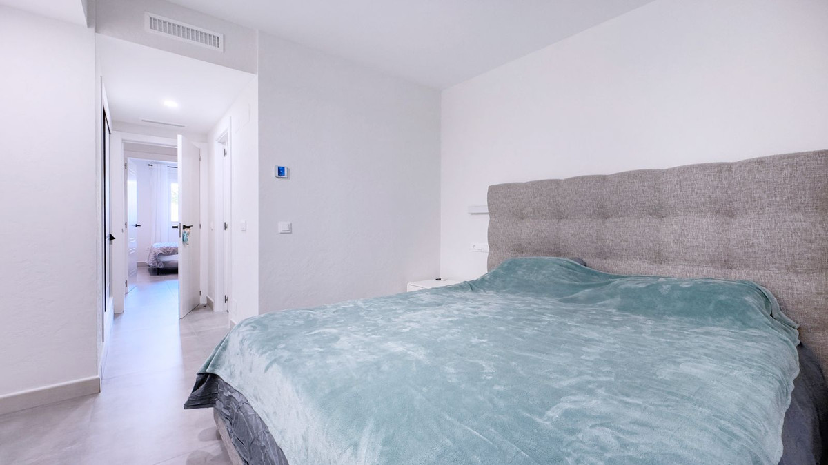 Appartement te koop in El Paraiso | 2 slaapkamers H5148001