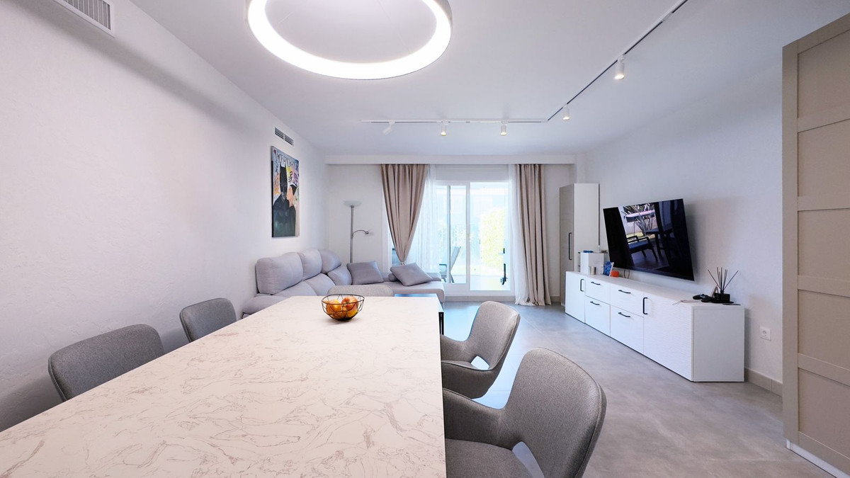 Appartement te koop in El Paraiso | 2 slaapkamers H5148001