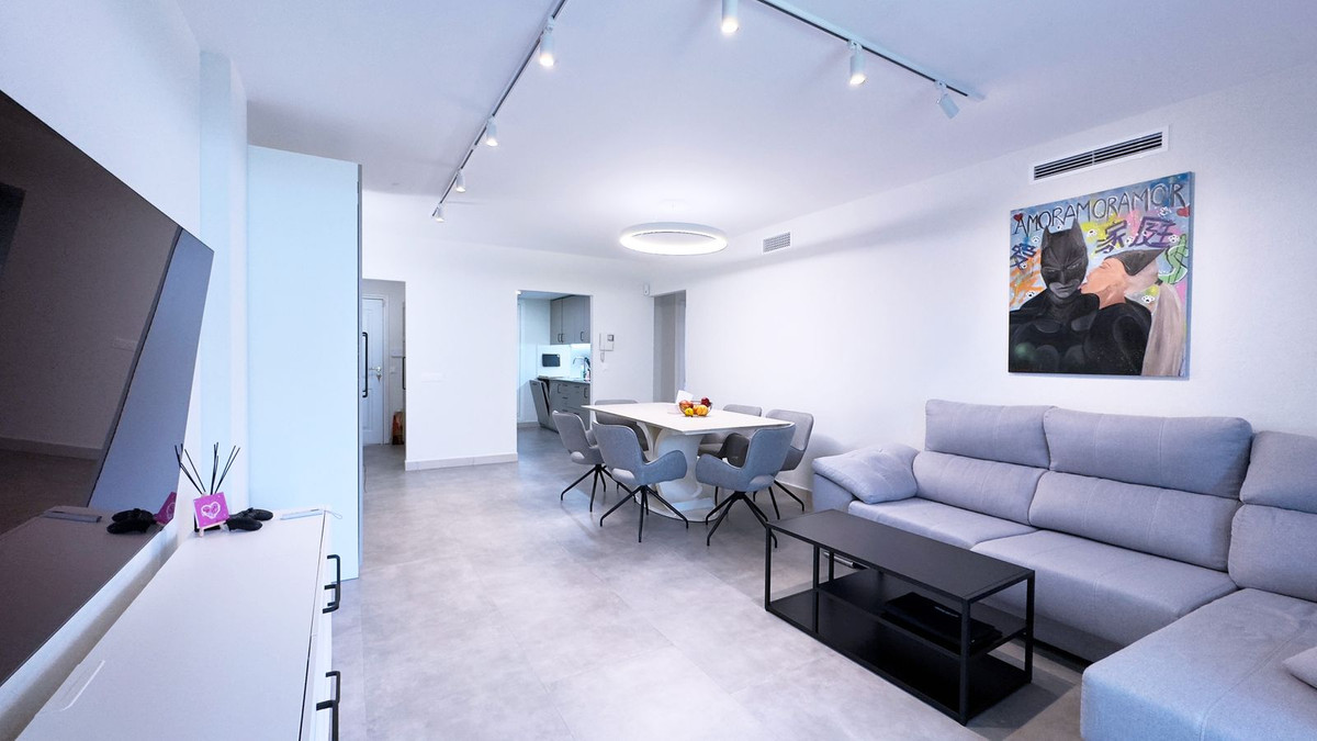 Appartement te koop in El Paraiso | 2 slaapkamers H5148001
