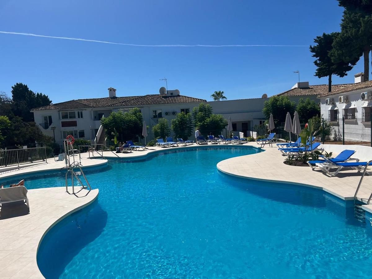 Appartement te koop in El Paraiso | 2 slaapkamers H5150740