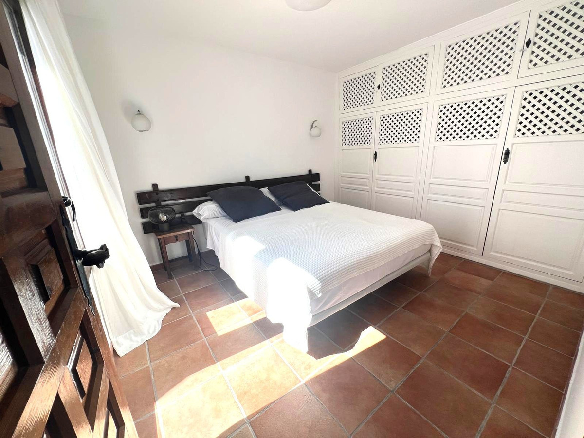 Appartement te koop in El Paraiso | 2 slaapkamers H5150740