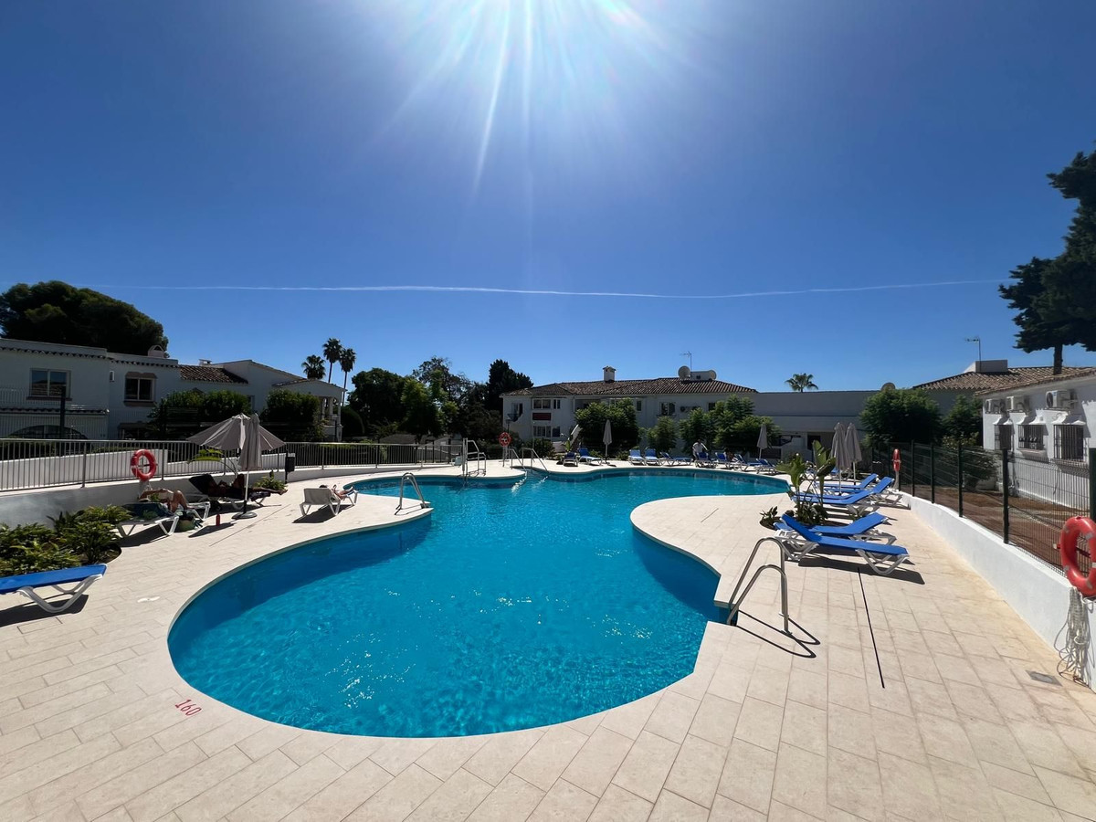 Appartement te koop in El Paraiso | 2 slaapkamers H5150740