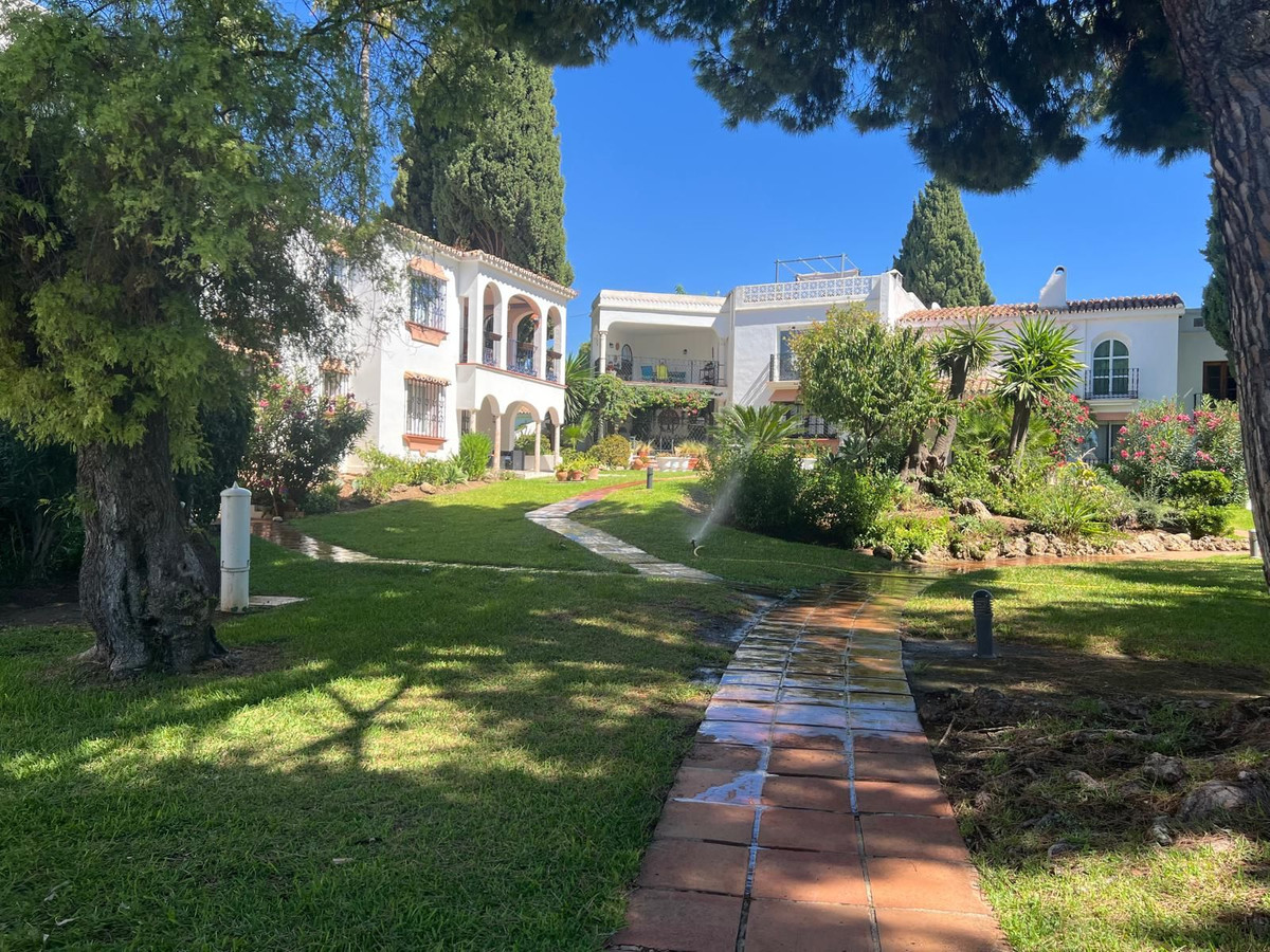 Appartement te koop in El Paraiso | 2 slaapkamers H5150740